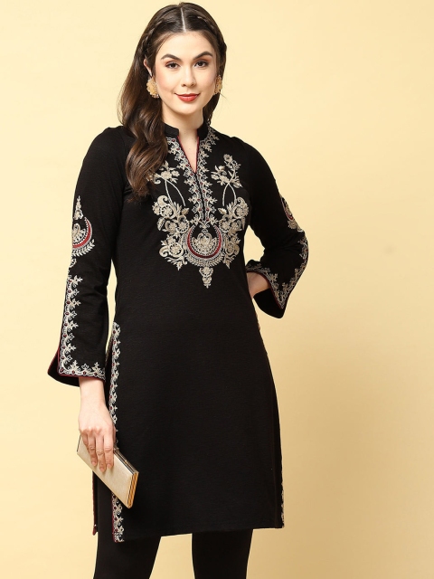 

Lakshita Women Charcoal Paisley Yoke Design Keyhole Neck Flared Sleeves Kaftan Kurta