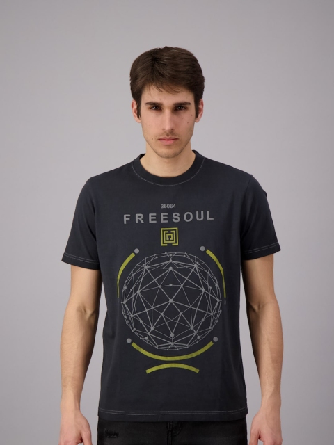

FREESOUL Men Charcoal Printed Cotton T-shirt