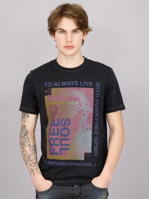 

FREESOUL Men Black Printed Pure Cotton T-shirt