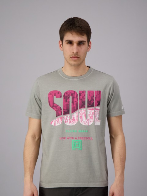 

FREESOUL Men Grey Typography Printed Cotton T-shirt