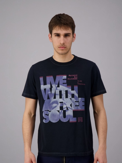 

FREESOUL Men Navy Blue Typography Printed Cotton T-shirt