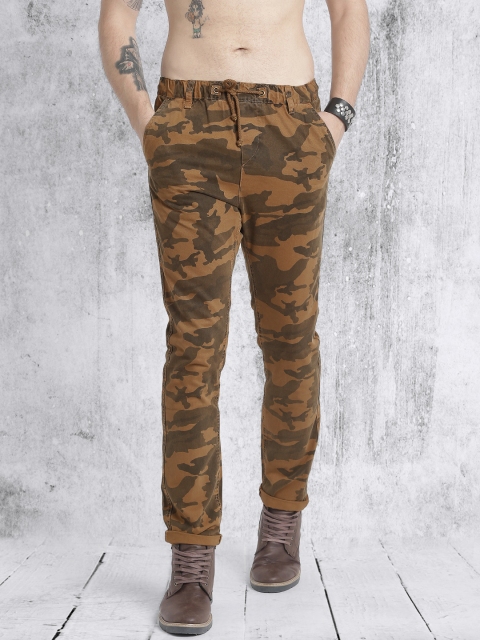 

RDSTR Men Brown Regular Fit Printed Regular Trousers