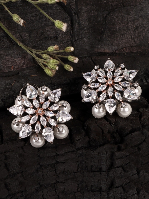 

JEWELS GEHNA White Floral Studs Earrings