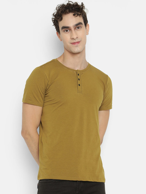 

V2 Value & Variety Men Green Henley Neck T-shirt