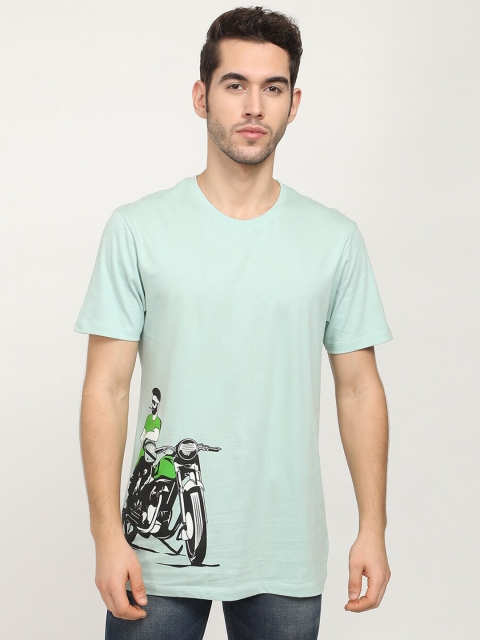 

V2 Value & Variety Men Green V-Neck T-shirt