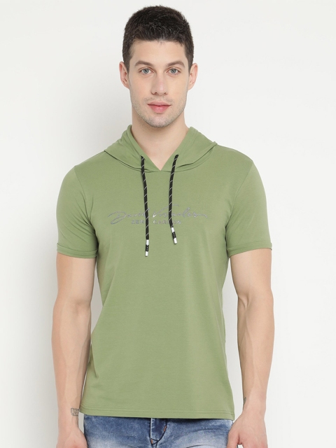

V2 Value & Variety Men Green T-shirt