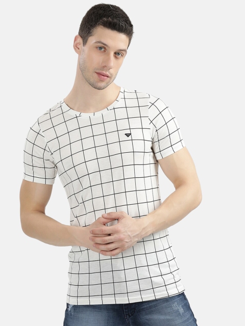 

V2 Value & Variety Men White Checked Monochrome T-shirt