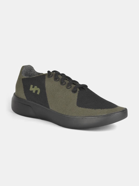 

Flatheads Men Green Colourblocked Sneakers