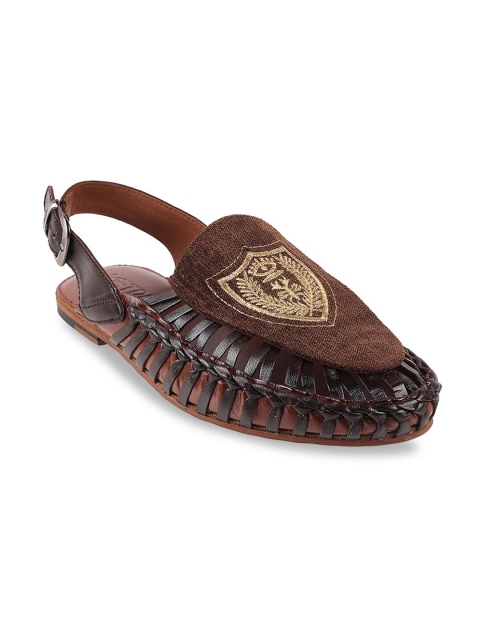 

Metro Men Brown & Beige Casual Shoe-Style Sandals