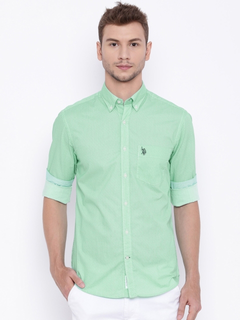 

U.S. Polo Assn. Men Green Tailored Fit Printed Casual Shirt
