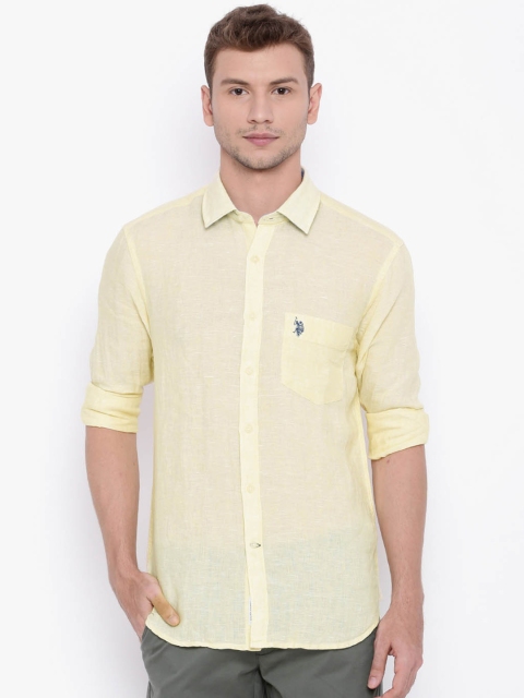 

U.S. Polo Assn. Men Yellow Tailored Fit Solid Casual Linen Shirt