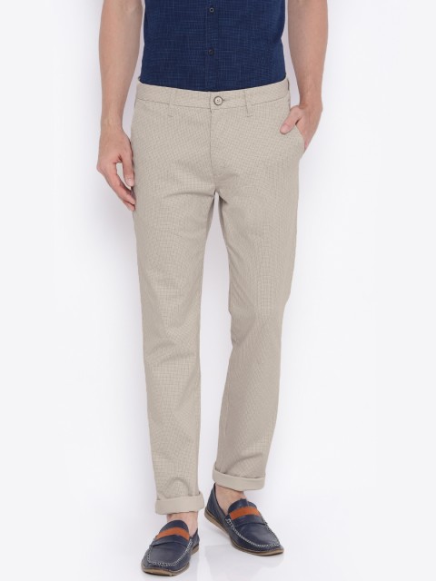 

U.S. Polo Assn. Men Beige Printed Slim Fit Chino Trousers