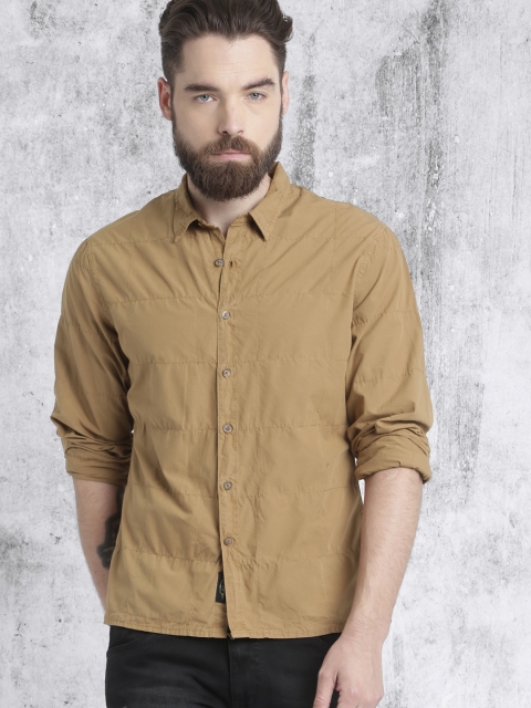 

Roadster Men Khaki Regular Fit Casual Shirt with Zipper Back Pocket