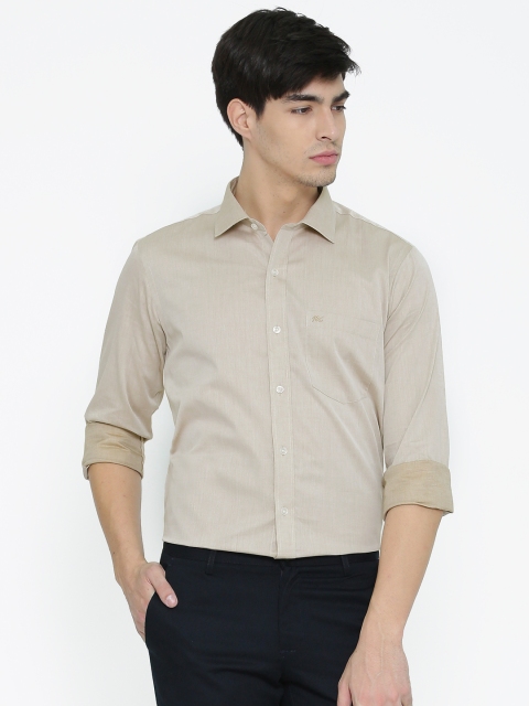 

Monte Carlo Men Beige Solid Regular Fit Casual Shirt