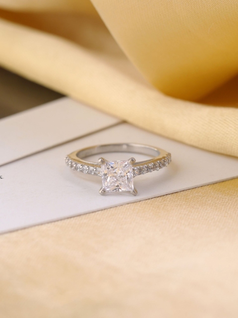 

Hiara Jewels Rhodium-Plated Silver-Toned & White CZ-Studded Finger Ring