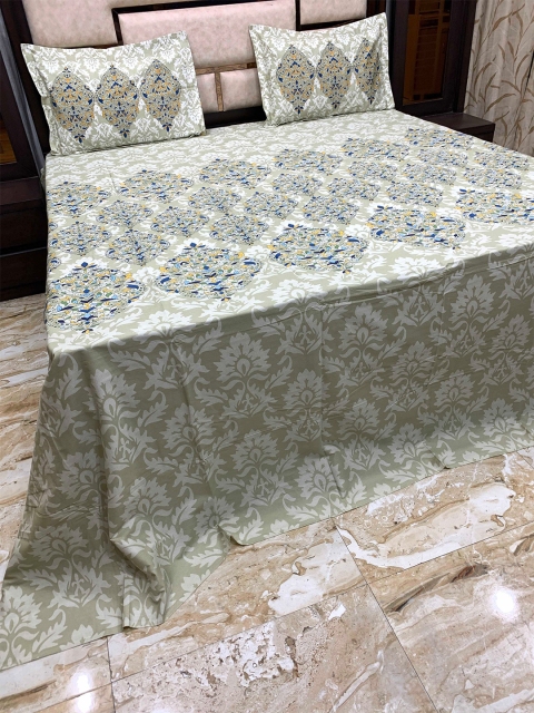 

Pure Decor Green & White Ethnic Motifs 400 TC King Bedsheet with 2 Pillow Covers