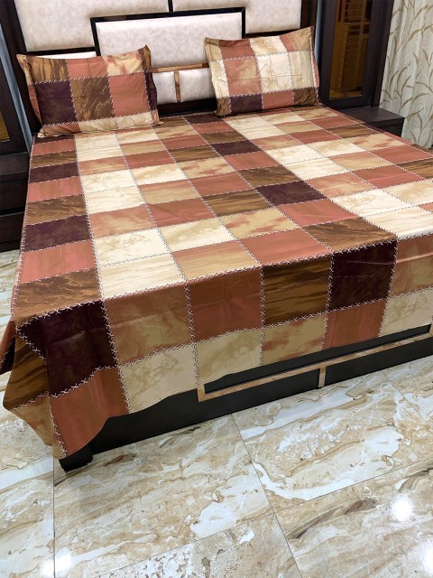 

Pure Decor Red & Brown Geometric 400 TC Queen Bedsheet with 2 Pillow Covers