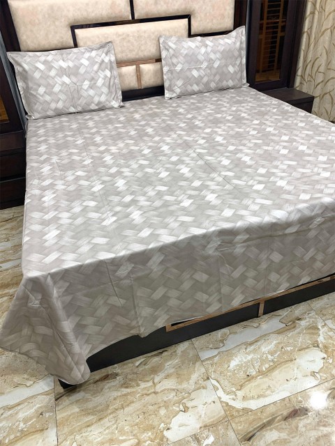 

Pure Decor Grey & White Geometric 300 TC Queen Bedsheet with 2 Pillow Covers