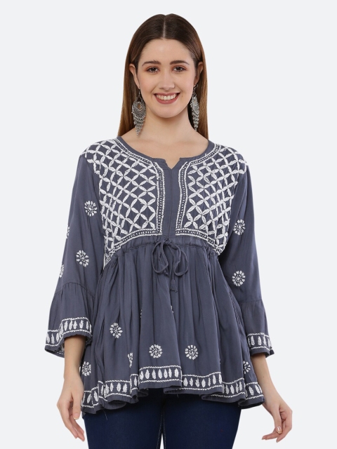 

FAWOMENT Grey & White Linen Embroidered Tunic