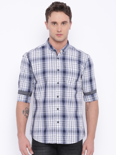 

Voi Jeans Men Purple & White Slim Fit Checked Casual Shirt