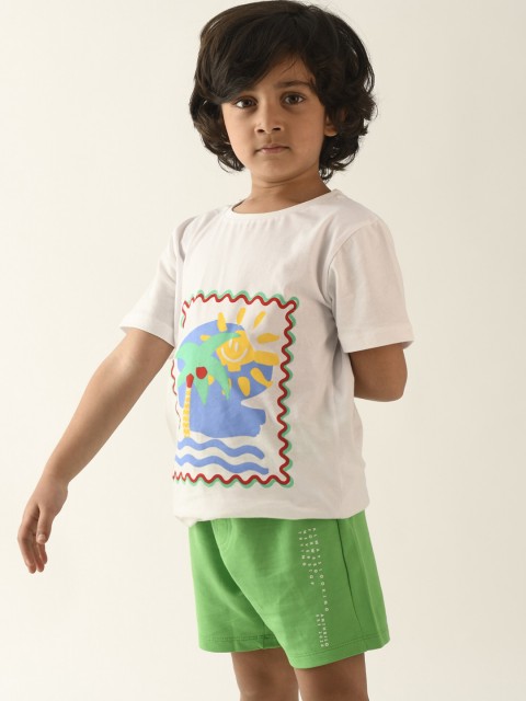 

Anthrilo Boys White & Green Printed T-shirt with Shorts