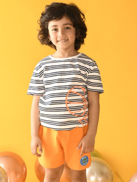

Anthrilo Boys Blue Printed T-shirt with Shorts