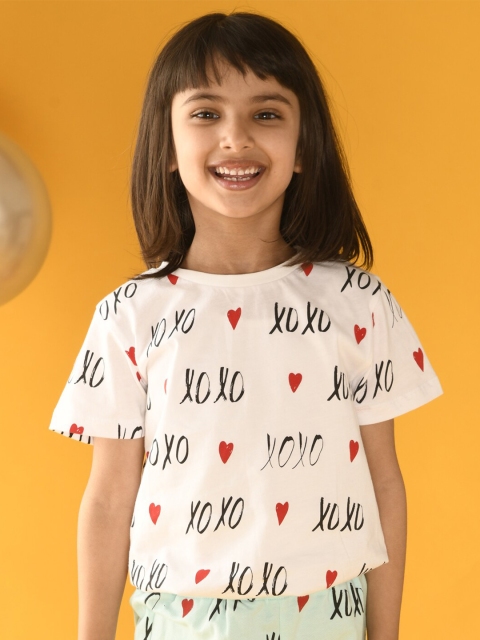 

Anthrilo Girls White Printed T-shirt with Shorts