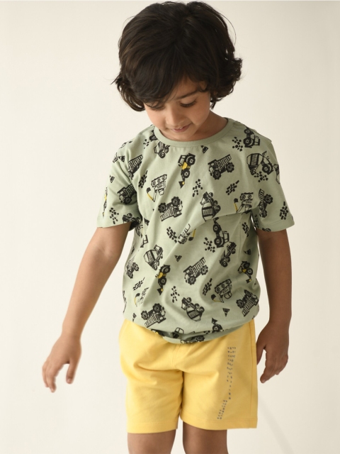 

Anthrilo Boys Green & Yellow Printed T-shirt with Shorts