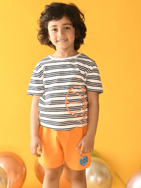 

Anthrilo Boys Blue Printed T-shirt with Shorts