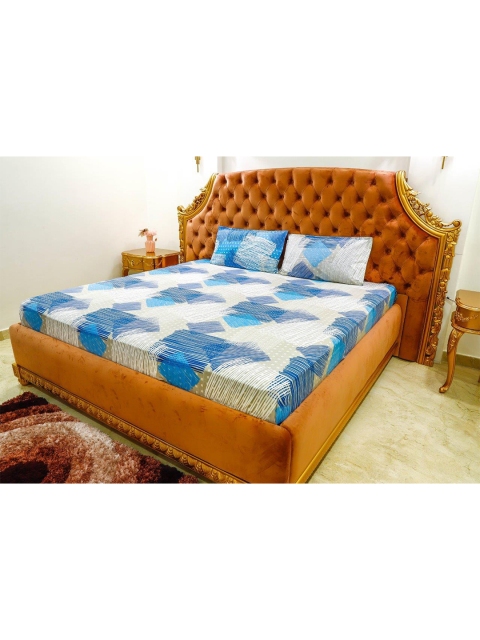 

The Mini NEEDLE Grey & Blue Geometric 144 TC King Bedsheet with 2 Pillow Covers