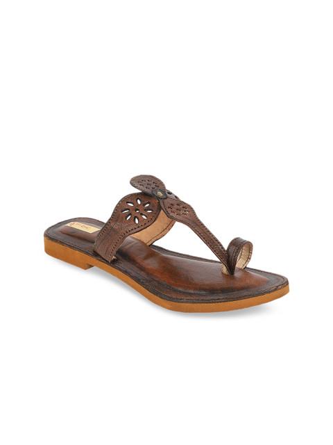

Ta Chic Women Brown Ethnic Kolapuri One Toe Flats