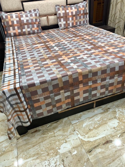 

Pure Decor Brown & White Geometric 300 TC Queen Bedsheet with 2 Pillow Covers