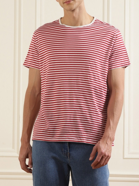 

HACKETT LONDON Men Red & White Striped Raw Edge T-shirt