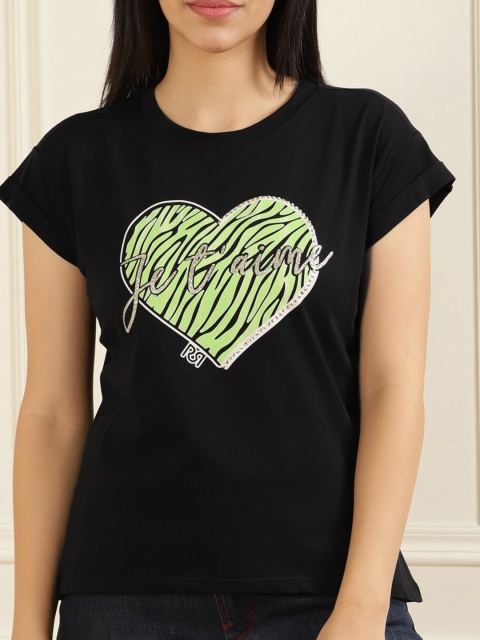 

Rinascimento Women Black Graphic T shirt