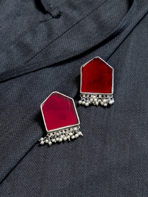

creyons by mansi Silver-Toned Geometric Studs Earrings