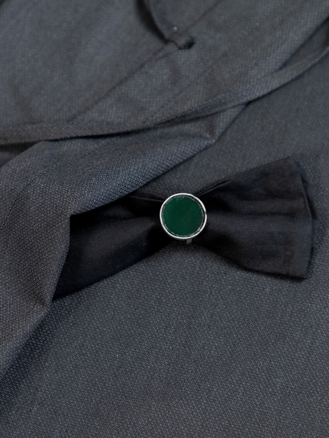 

creyons by mansi Silver-Toned & Green Glass Finger Ring