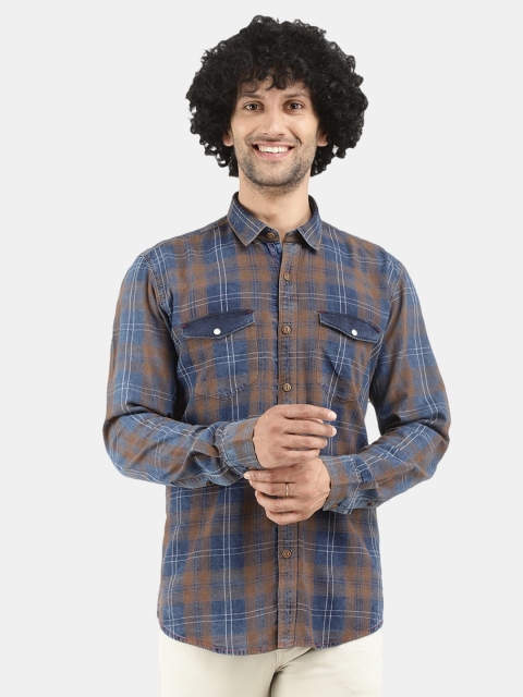 

V-Mart Men Brown Checked Casual Shirt