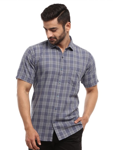 

V-Mart Men Grey Checked Casual Shirt