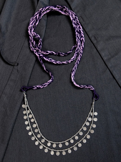 

creyons by mansi Purple Embellished Stole Handcrafted Necklace