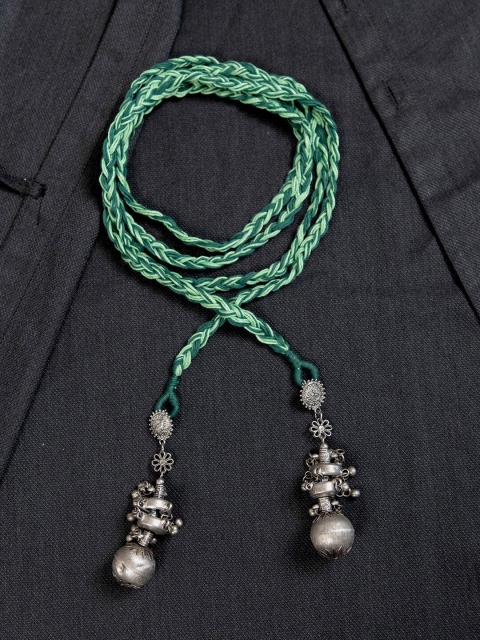 

creyons by mansi Green Silver-Toned Embellished Stole Handcrafted Necklace