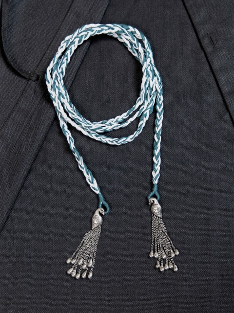 

creyons by mansi White & Silver-Toned Embellished Stole Handcrafted Necklace