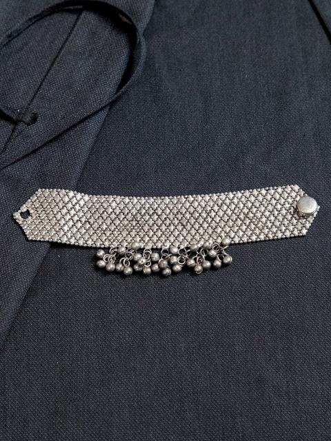 

creyons by mansi Women Silver-Toned Wraparound Bracelet