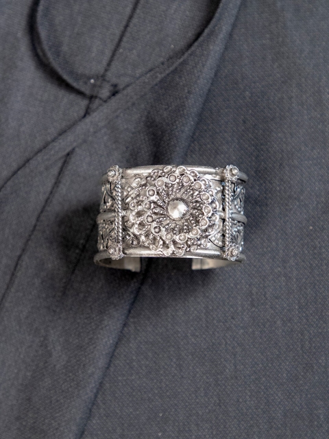 

creyons by mansi Women Silver-Toned Cuff Bracelet