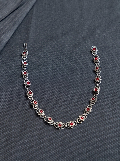 

creyons by mansi Silver-Toned & Red Handcrafted Necklace