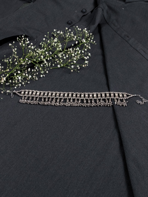 

creyons by mansi Silver-Toned Choker Necklace