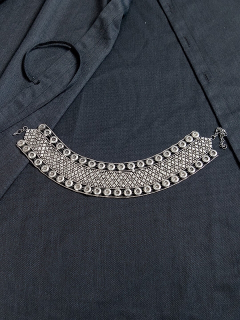 

creyons by mansi Silver-Toned Choker Necklace