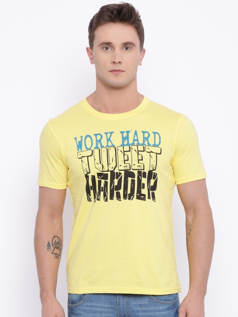 

Slub Men Yellow Printed Round Neck T-shirt