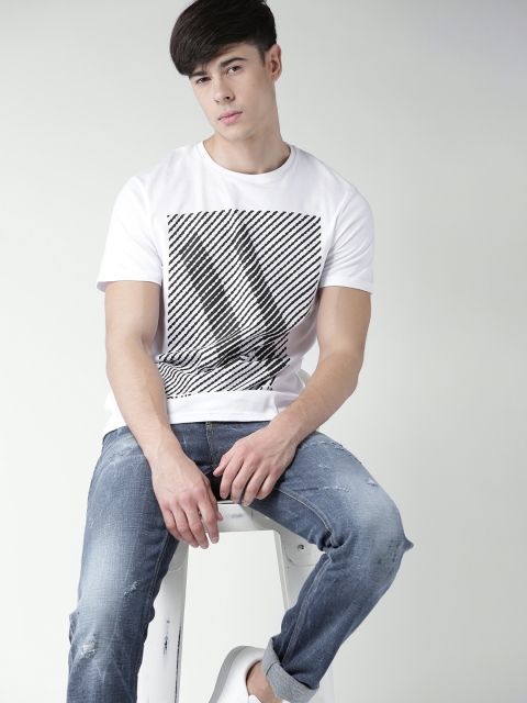 

Celio Men White Printed Round Neck T-shirt