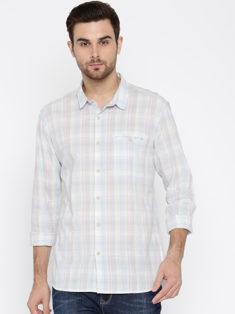 

Voi Jeans Blue & White Checked Slim Fit Casual Shirt