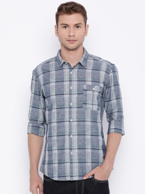 

Voi Jeans Men Blue & Green Slim Fit Checked Casual Shirt